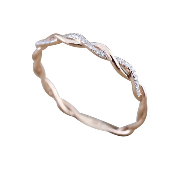 NEW!๐๐ROSE๐GOLD TONE! TWISTED RING๐๐CRYSTAL 7 - Picture 2 of 7